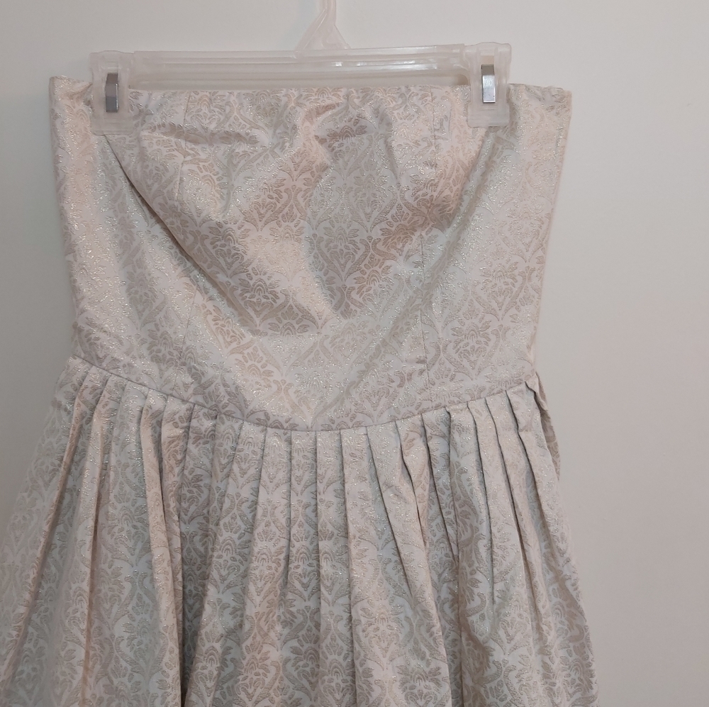 European boutique strapless dress, size 2 - Picture 4 of 6
